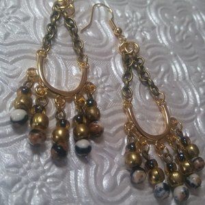 GOLD DINNER DANGLES